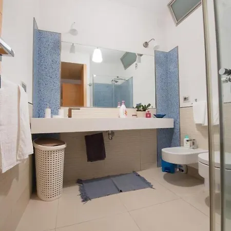 Modern In 50 M² With Parking And Bicycles Apartment *