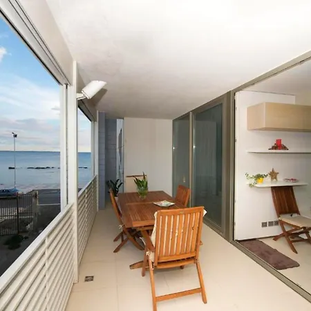 Apartment Modern In 50 M² With Parking And Bicycles *